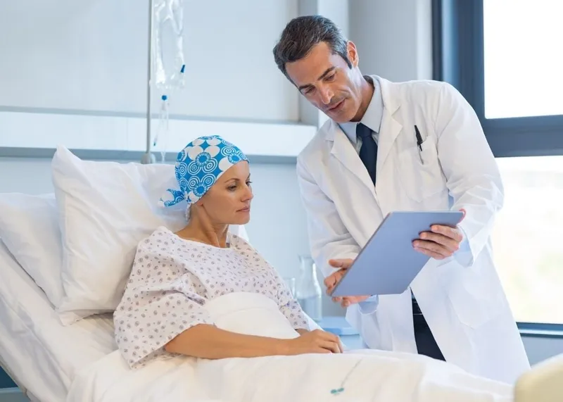 An oncology team reviewing cancer diagnosis and treatment options at an Istanbul hospital.