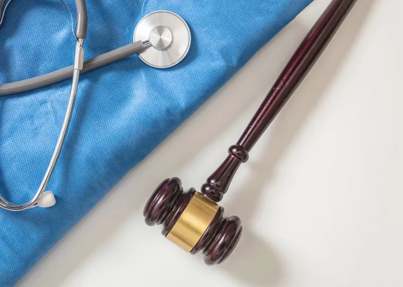 A patient guide to medical malpractice and liability laws for care received in Istanbul, Türkiye
